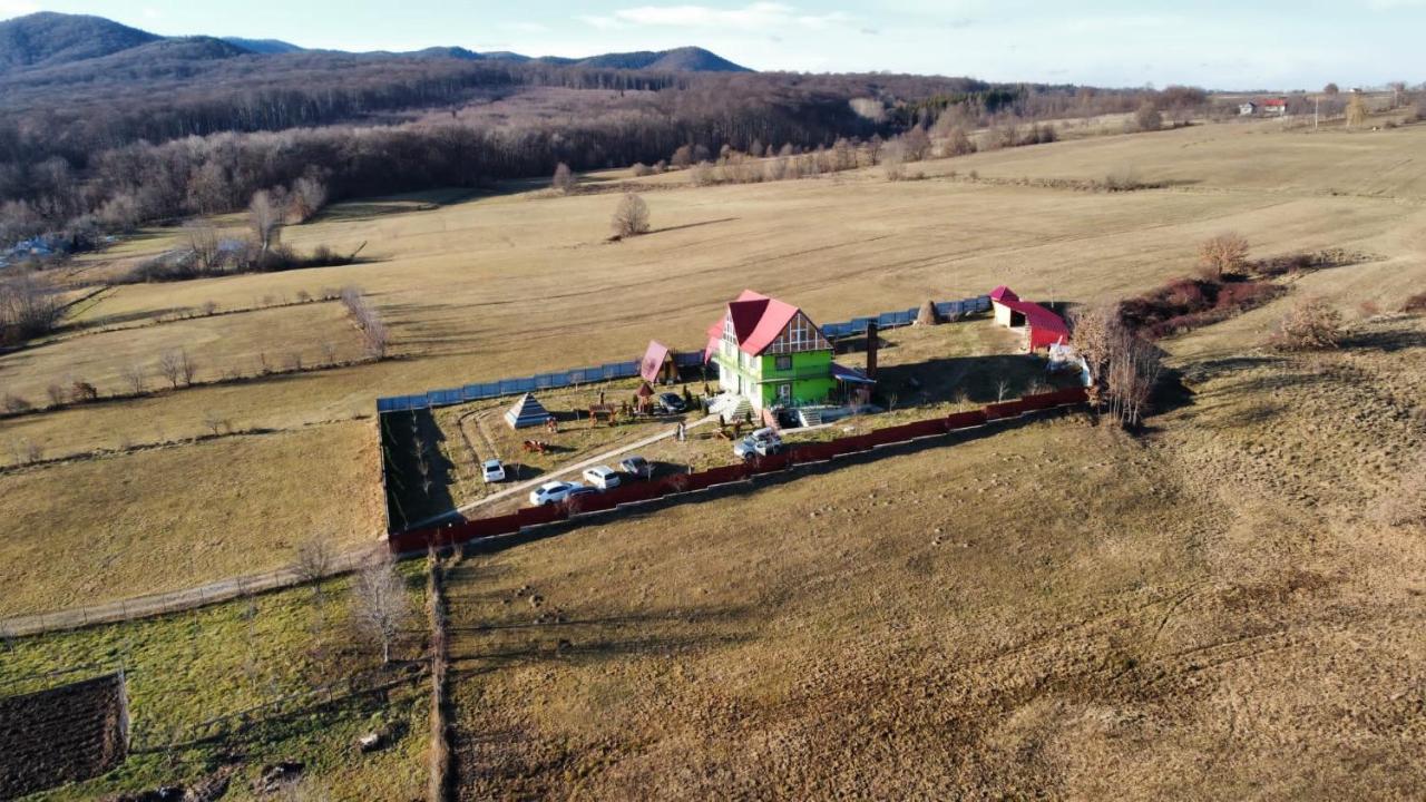 La Capra Vecinului Villa Oglinzi Exterior foto