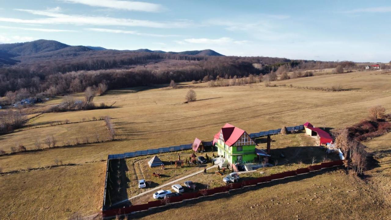 La Capra Vecinului Villa Oglinzi Exterior foto